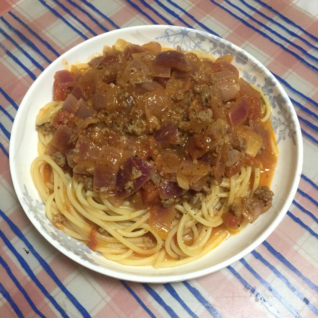 番茄肉酱意大利面