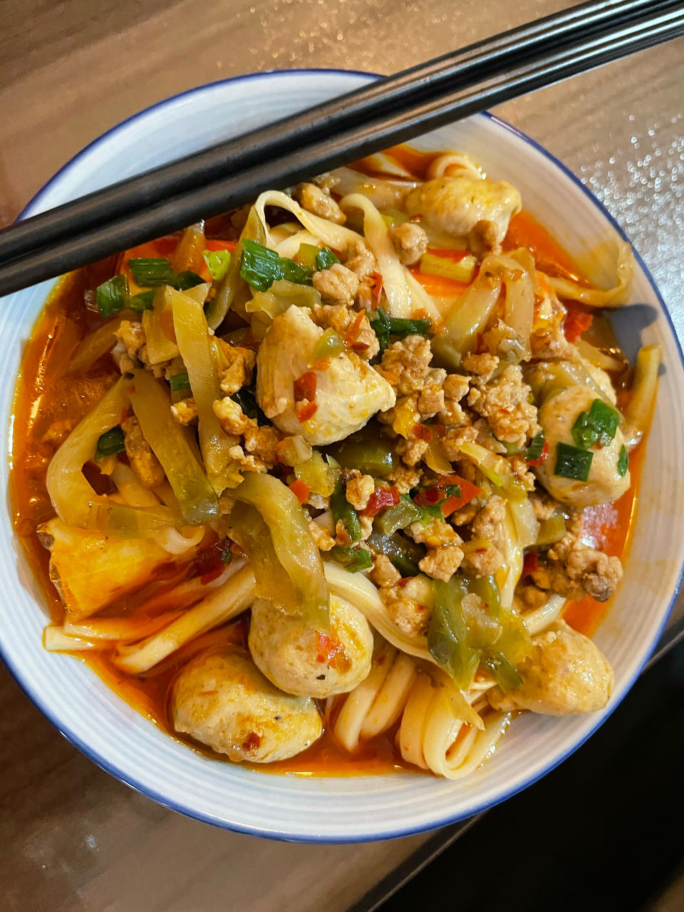 香辣榨菜肉丝面