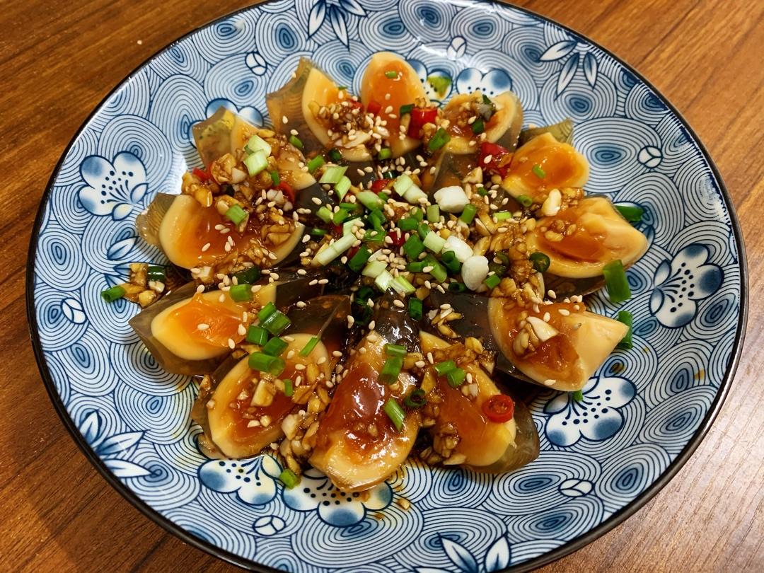 凉拌皮蛋