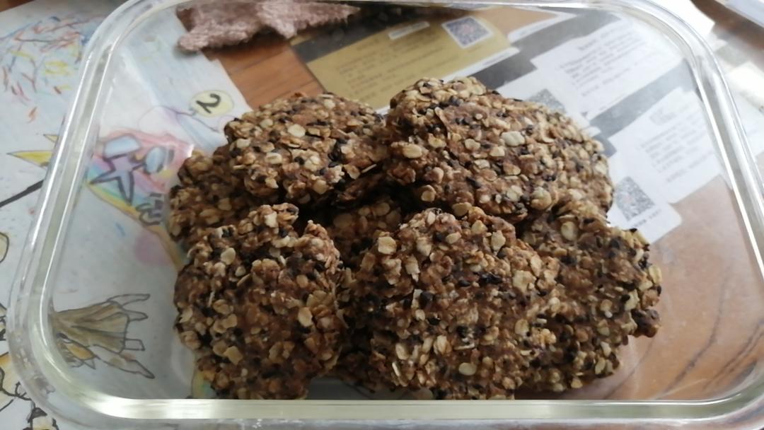 素食:有机燕麦芝麻大饼干