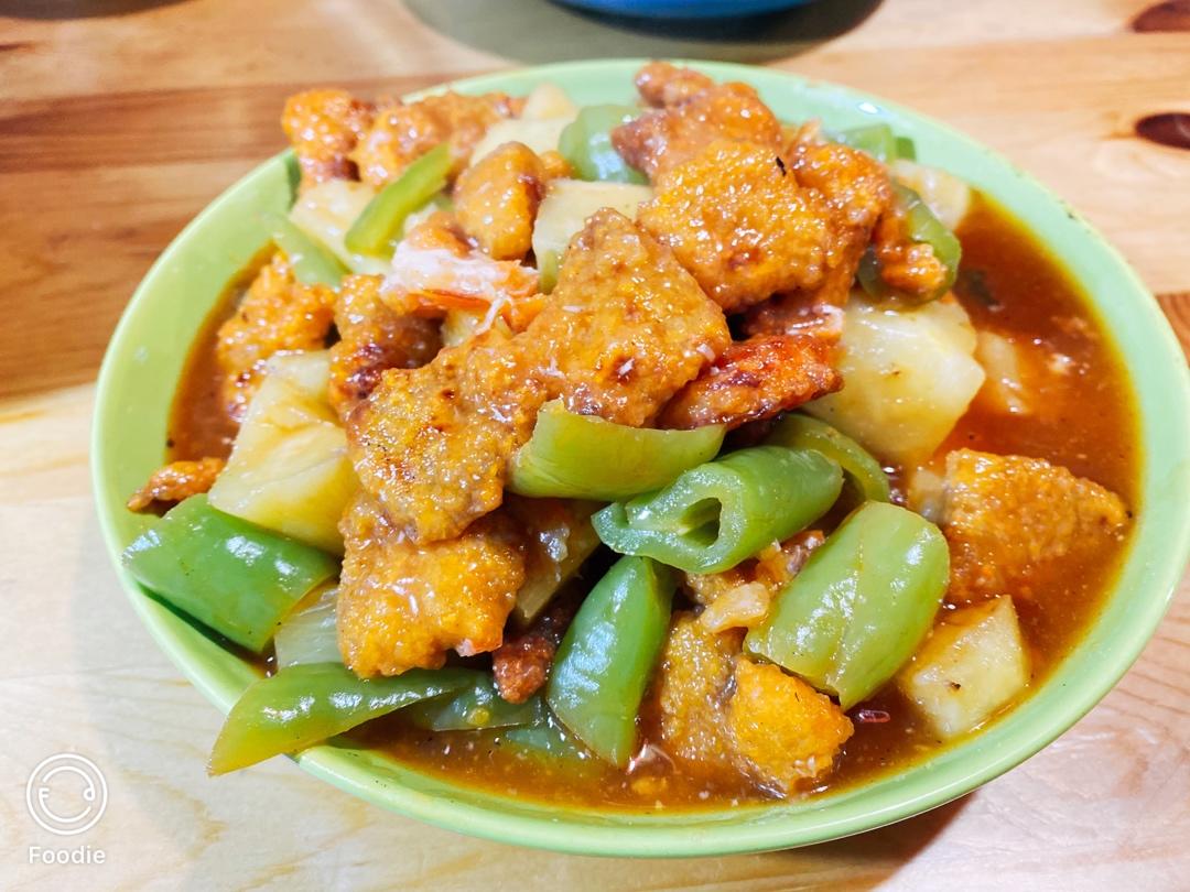 菠萝咕咾肉，咬一口不老的灵魂