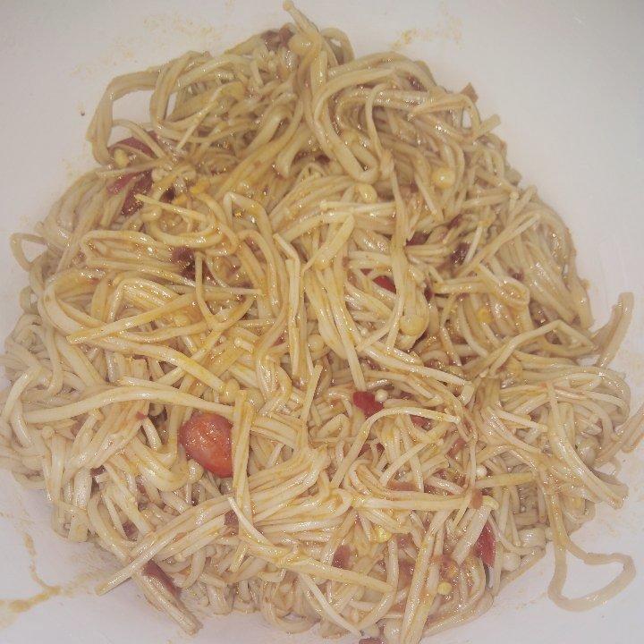 麻辣金针菇