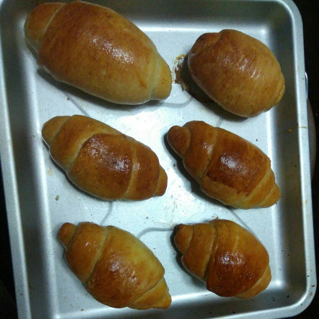 黄油面包卷