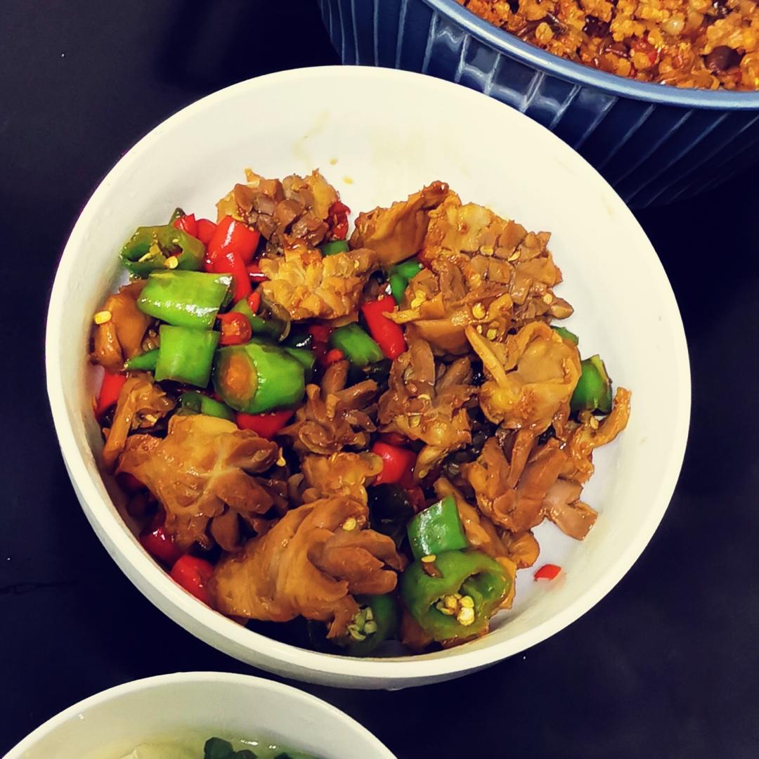 爆炒鸡胗
