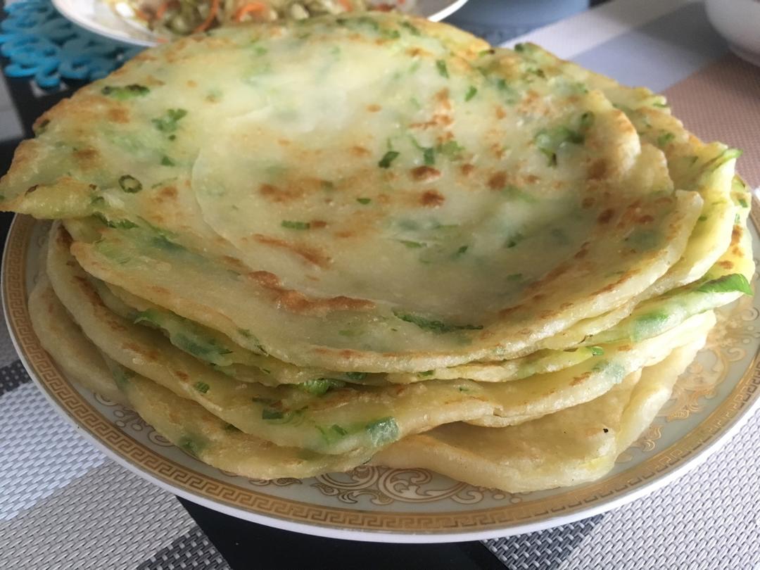 鸡蛋葱油饼                  （更新饼坯保存方法）