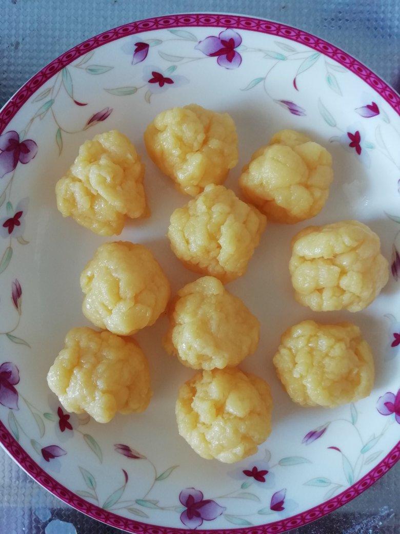 搞不定早餐？来做热气腾腾的奶黄包！