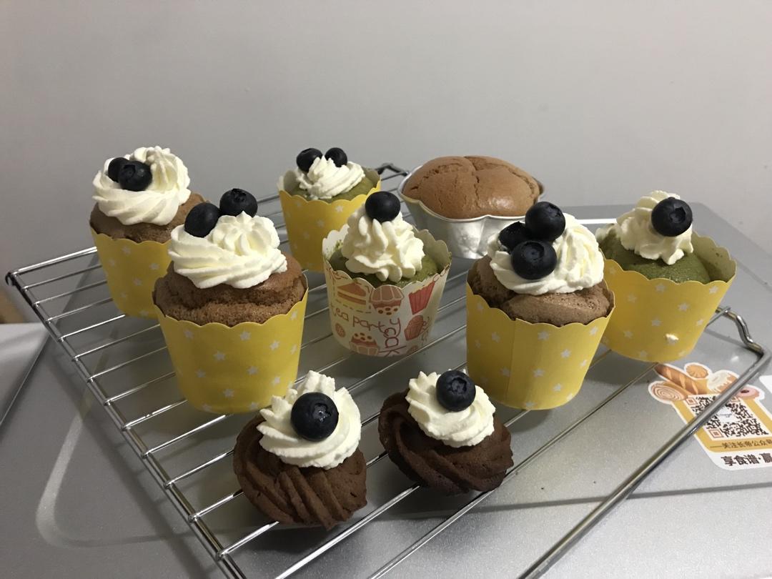 不塌不凹的纸杯戚风蛋糕