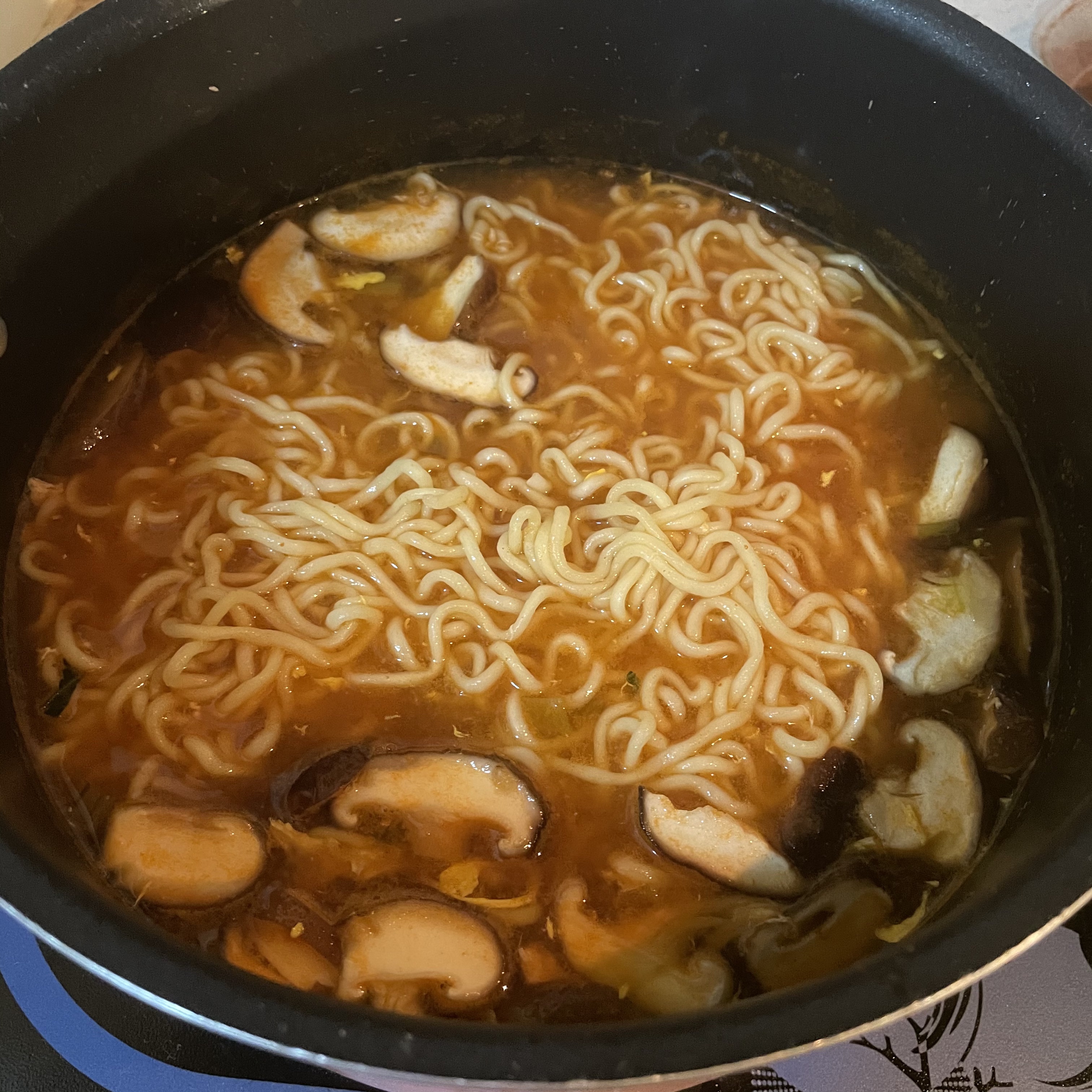 神仙吃法👼🏻超浓芝士泡菜泡面的做法 步骤6