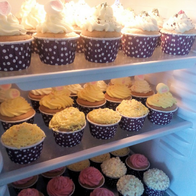 淡奶油纸杯蛋糕