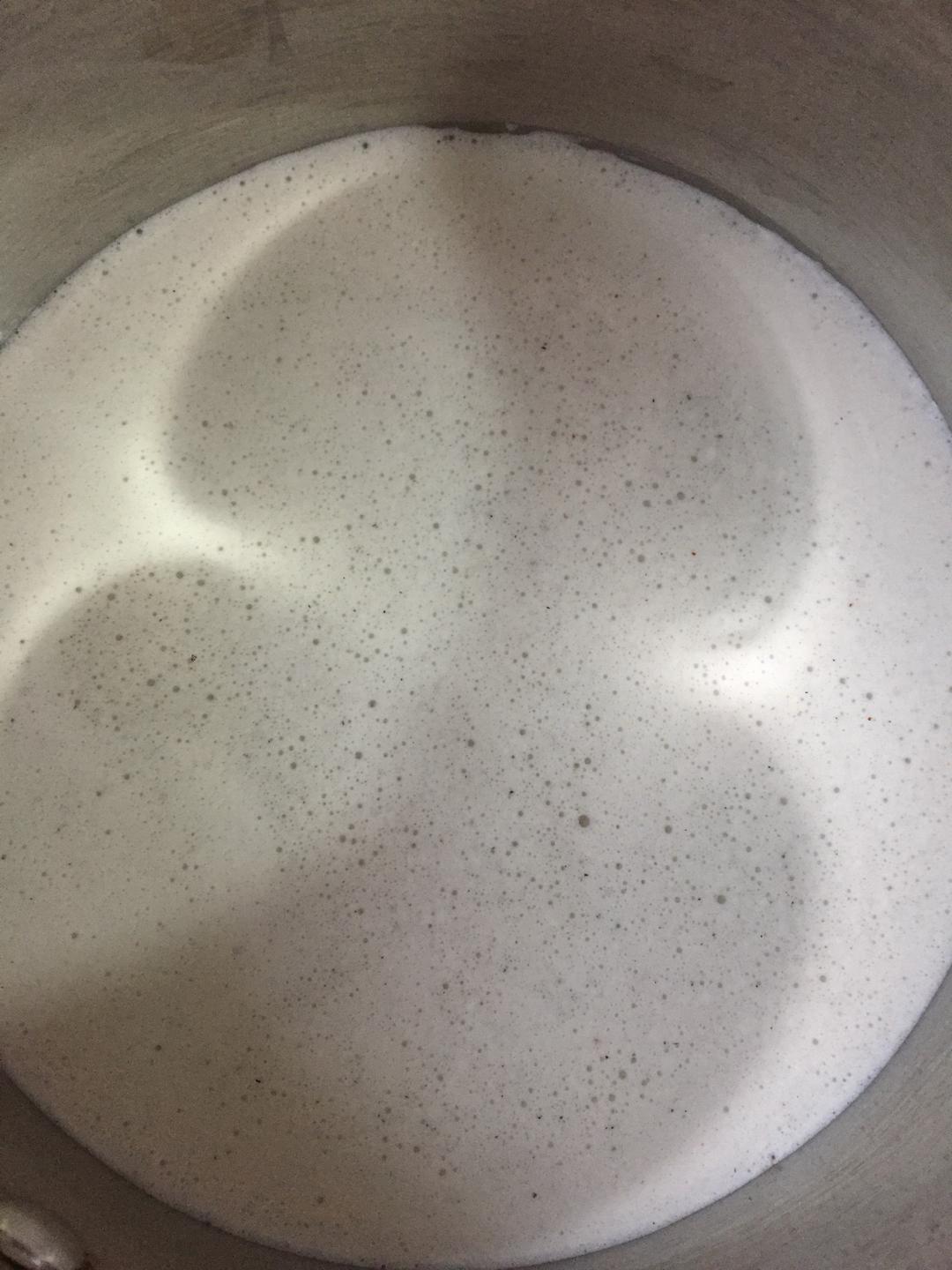 改良后的核桃红枣芝麻奶