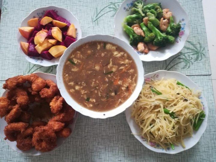 想想虾仁炒西兰花