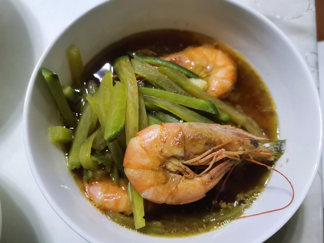 新鲜美味青萝卜炖虾🦐