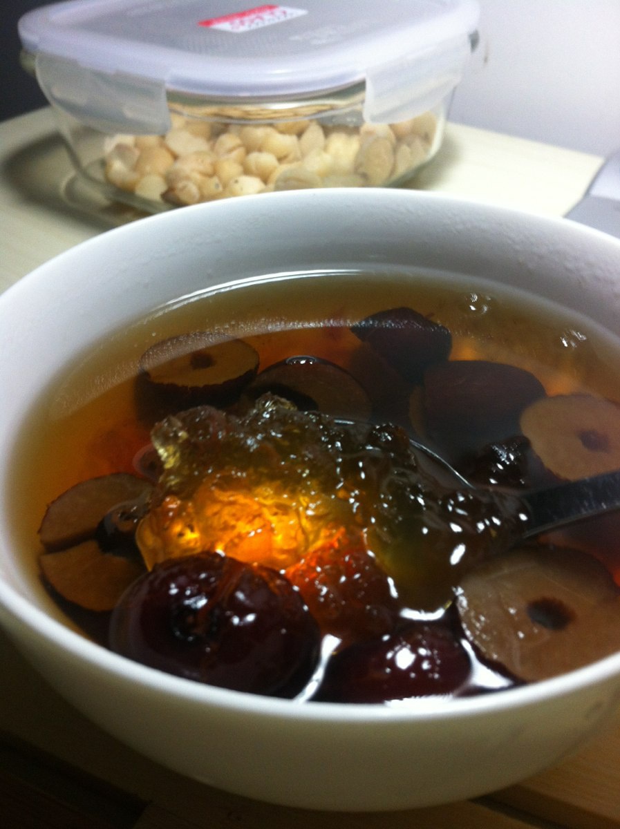 桃胶甜汤