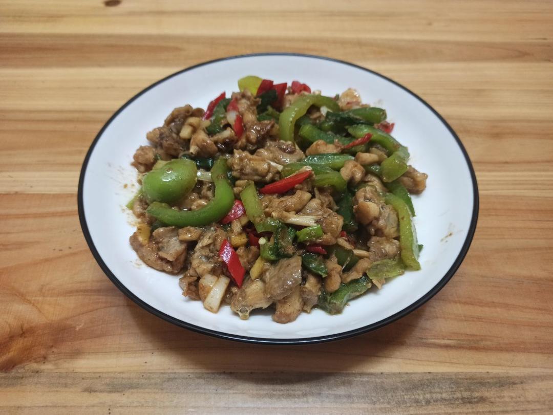 厨师长教你：“泡椒牛蛙”的家常做法，色香味俱全，赶紧收藏