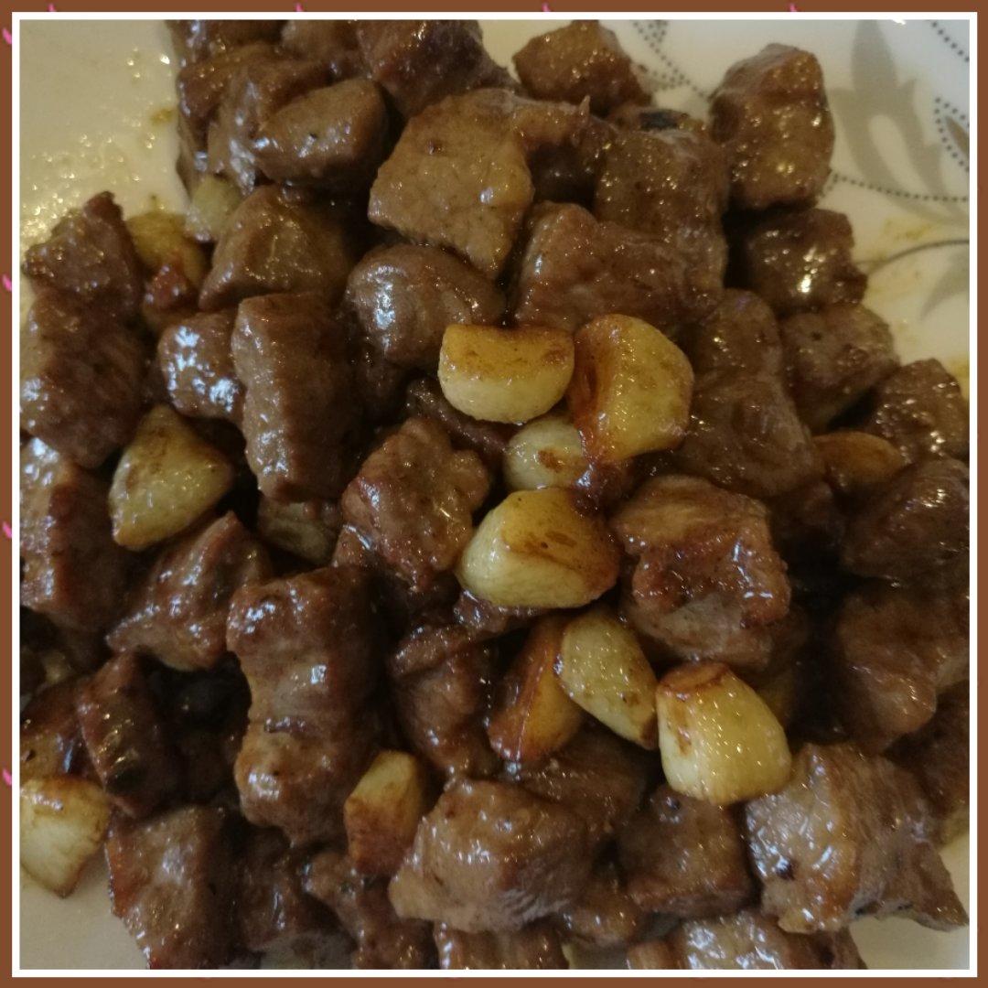 黑蒜子牛肉粒