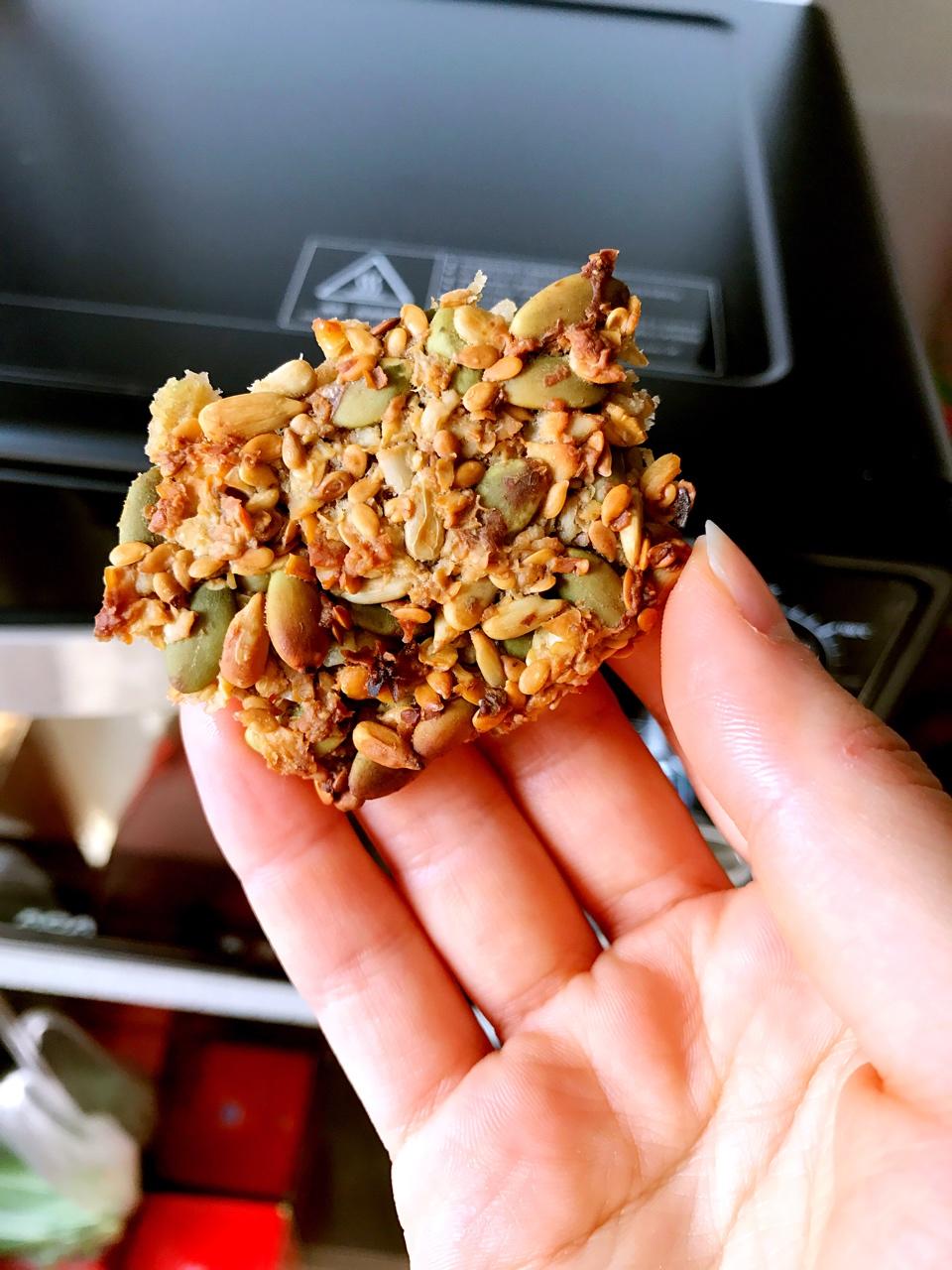 坚果芝麻糖丨健康·零食