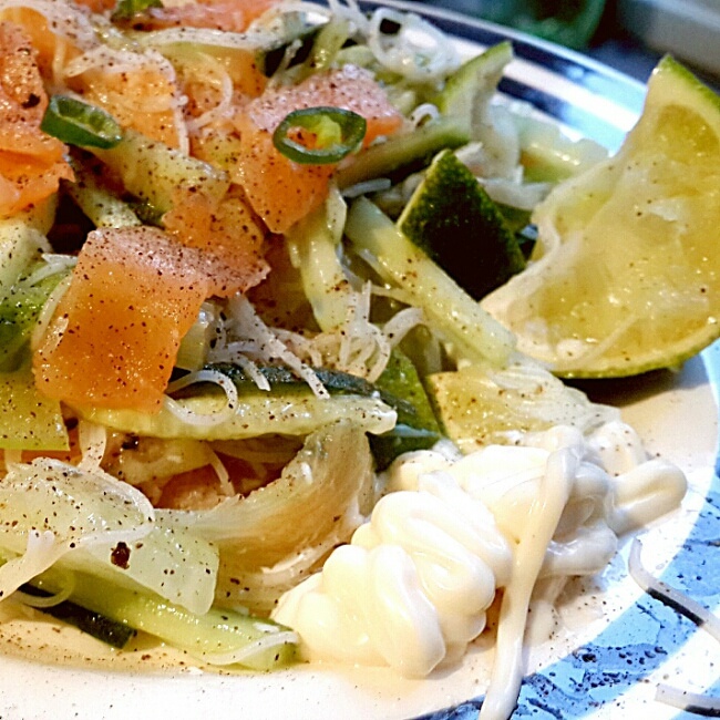 泰式三文鱼沙拉