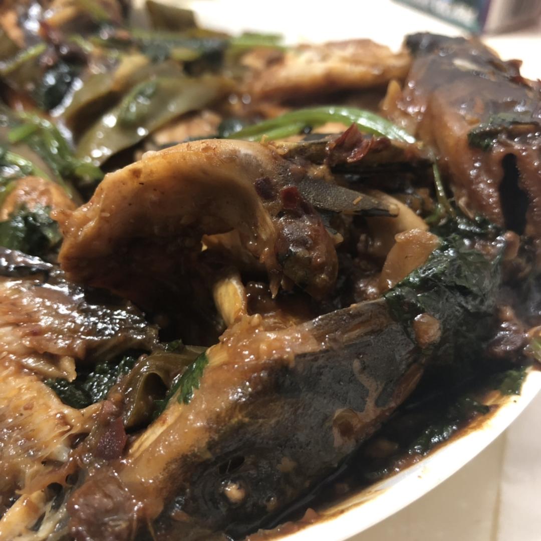 酱焖黄骨鱼