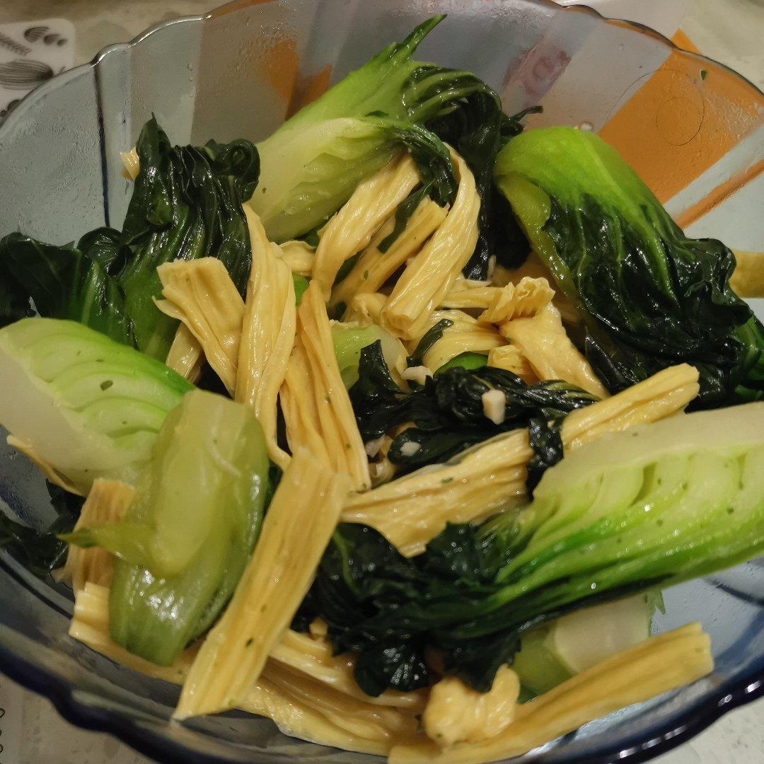 筋道滑爽青菜烧腐竹