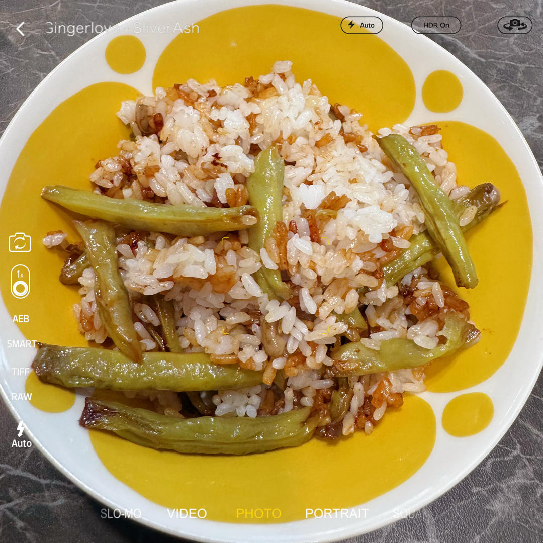 电饭煲豇豆箜干饭（一次可以吃两碗）香