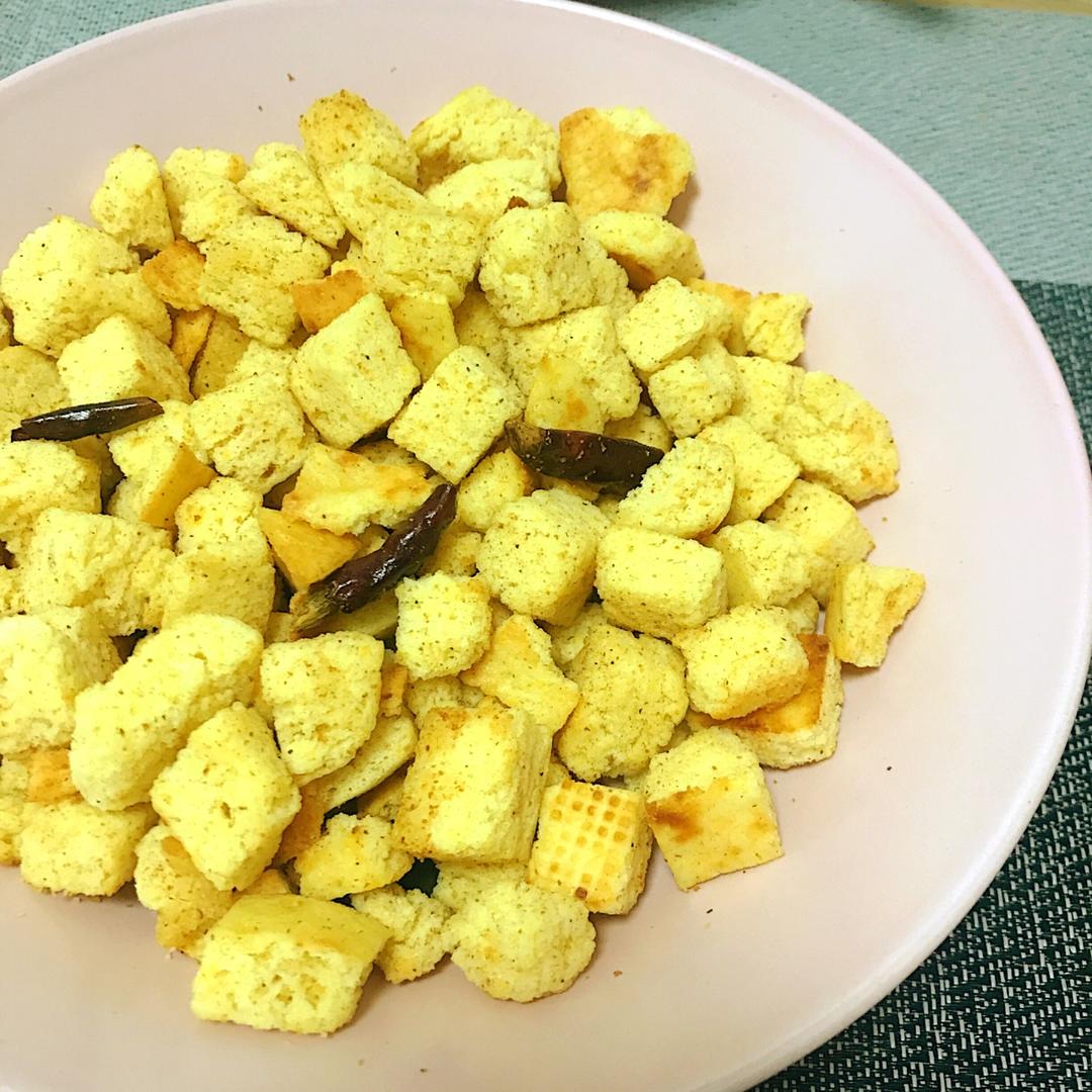 黄金椒盐馒头丁