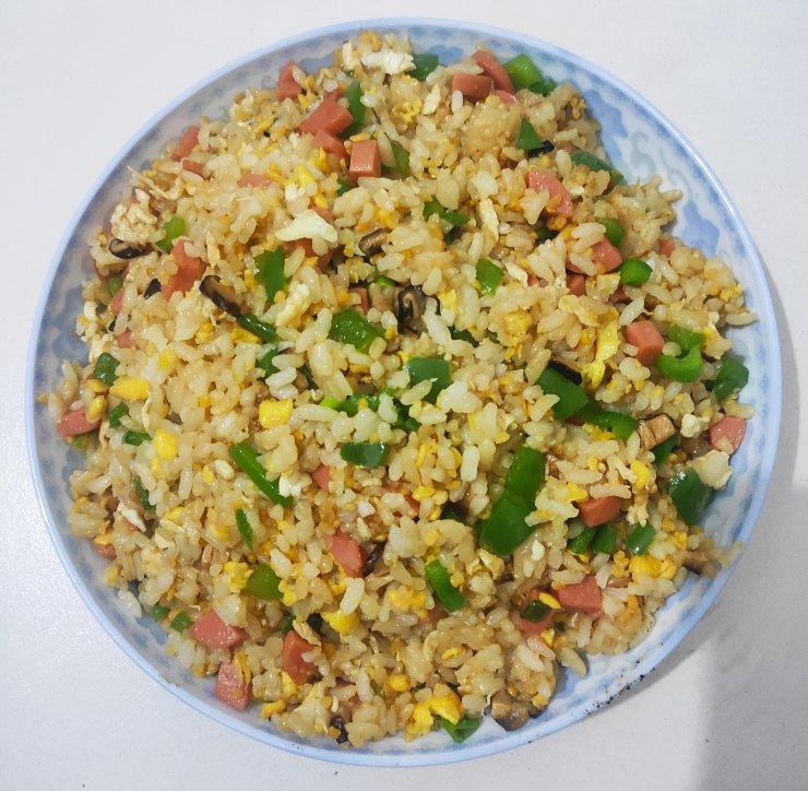 厨师长教你“蛋炒饭”如何做才好吃，答案都在这里面！