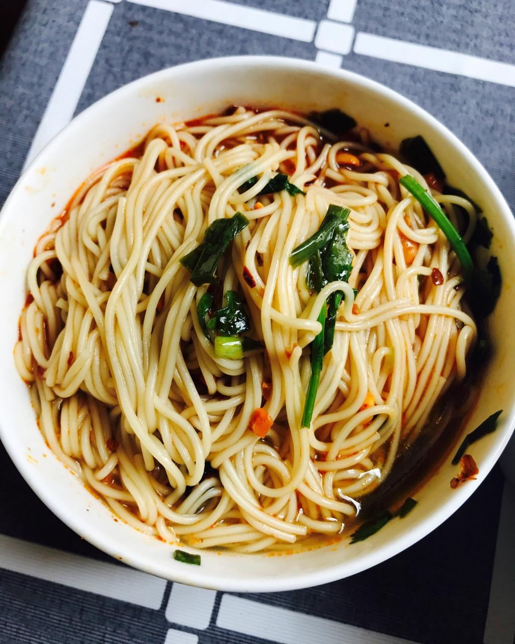 我的一人食：酸汤挂面
