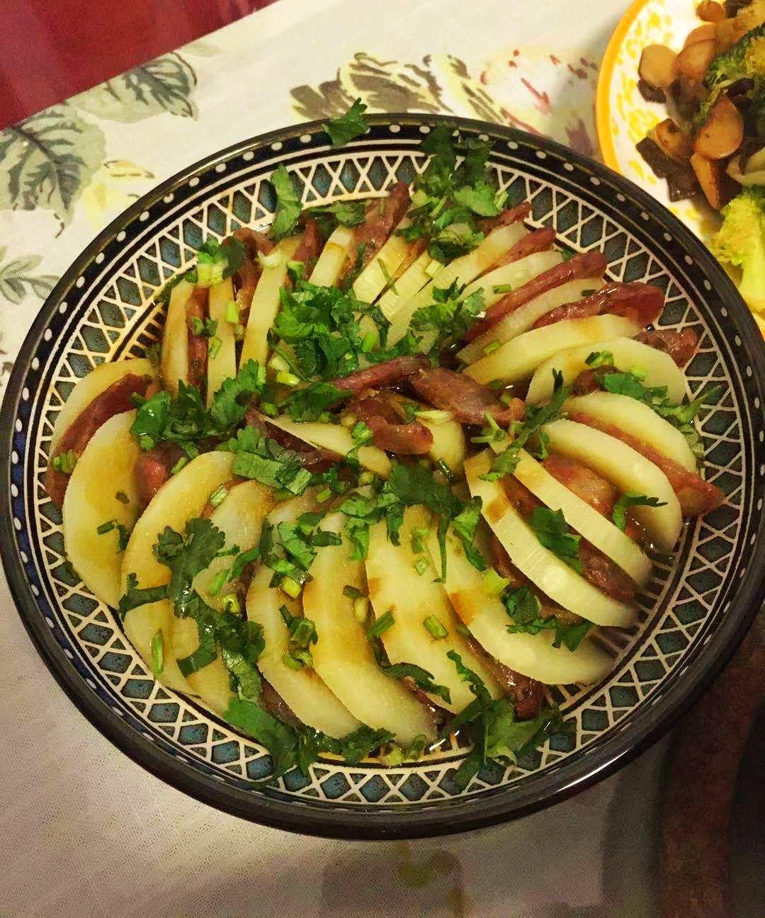 土豆蒸腊肠