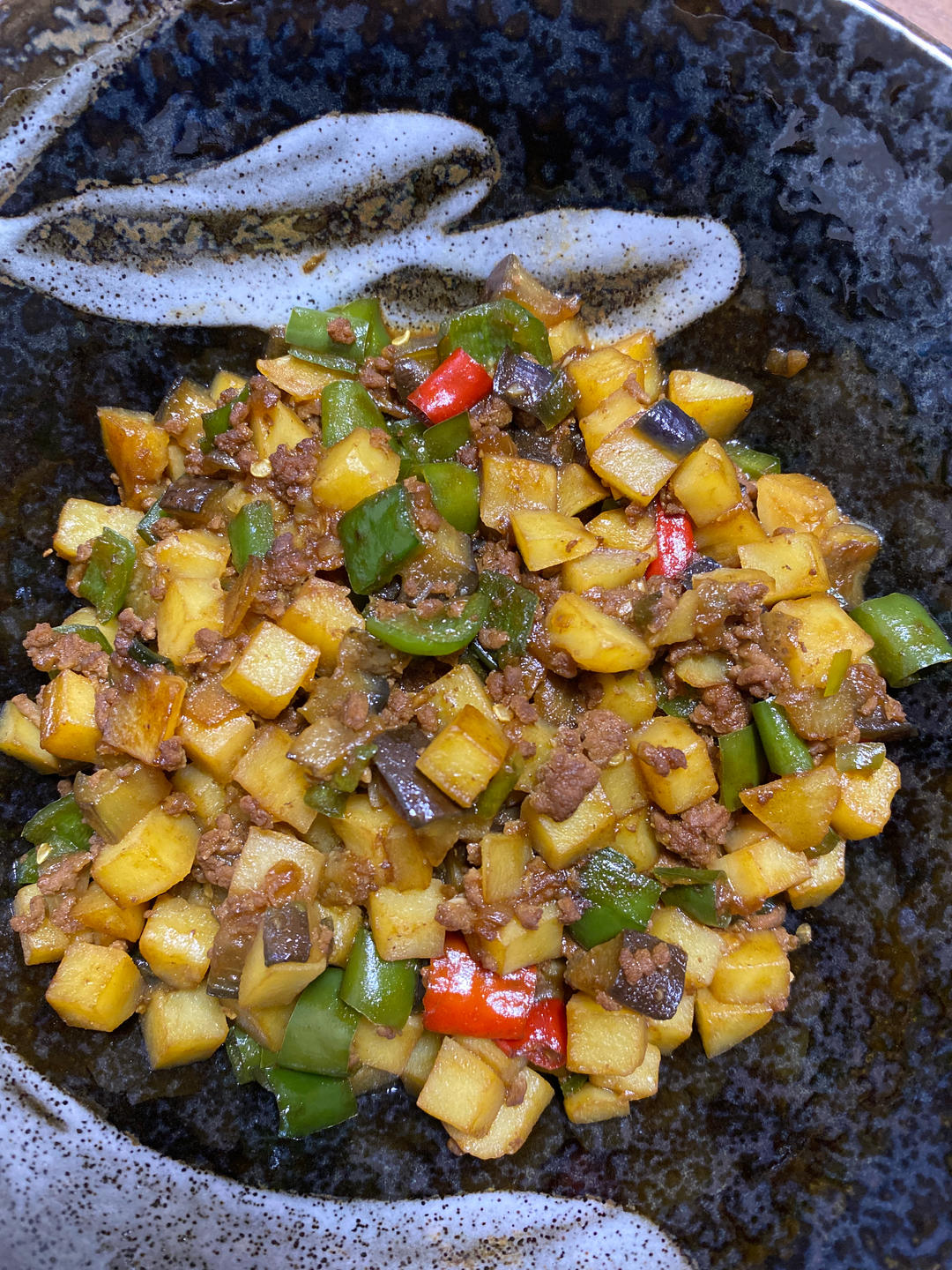 土豆茄子肉末盖浇饭