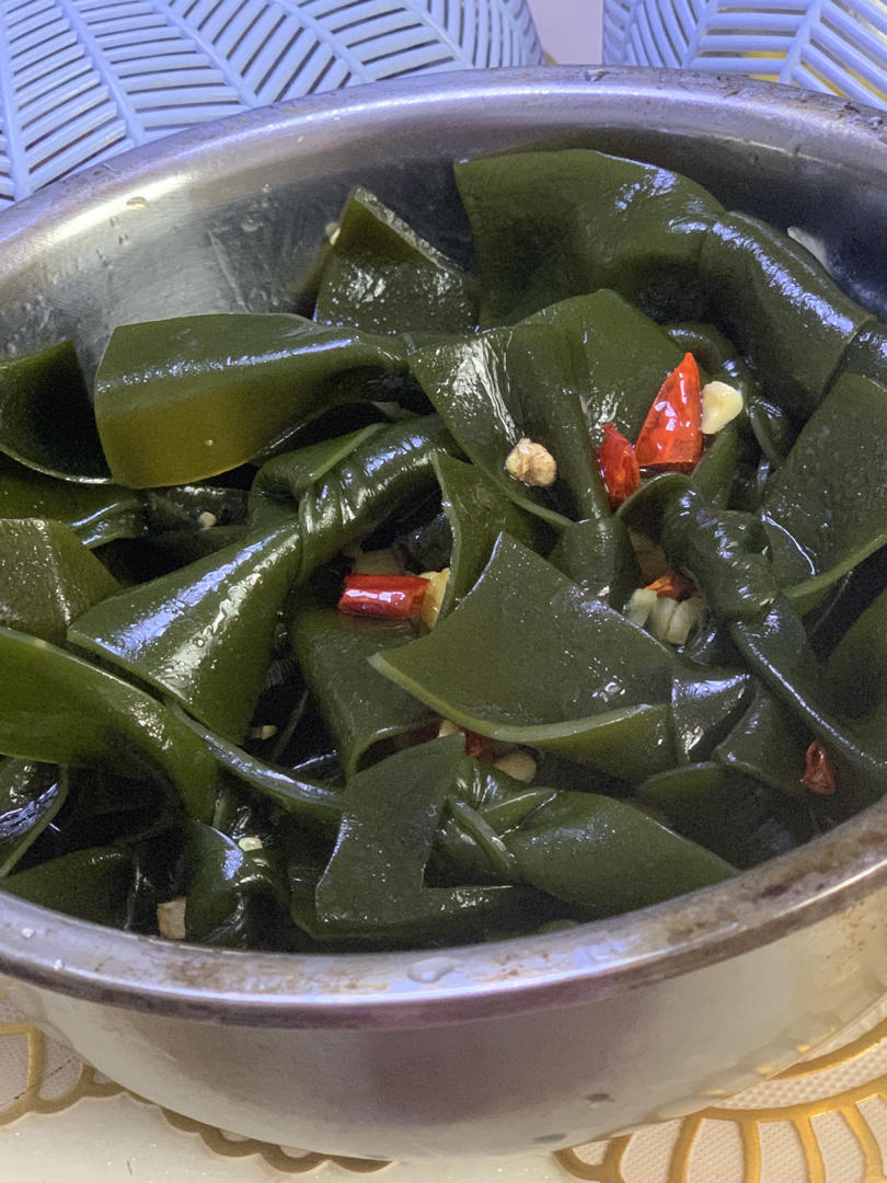 凉拌海带结 kk_d6ta做的凉拌海带结赞 干海带,香油,陈醋,酱油,盐,鸡精