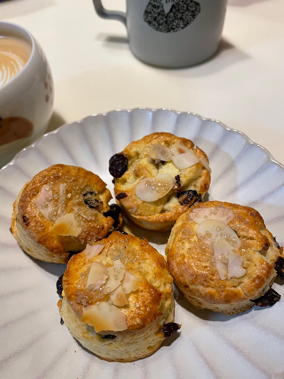 一定要尝试！爆炸好吃的！淡奶司康！【空气炸锅司康】