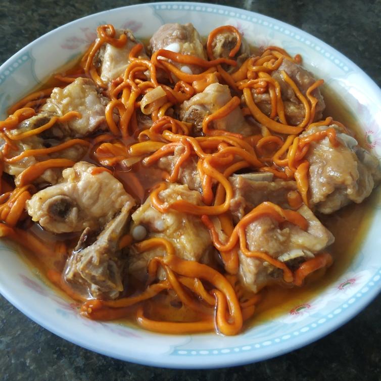 虫草花蒸排骨的做法