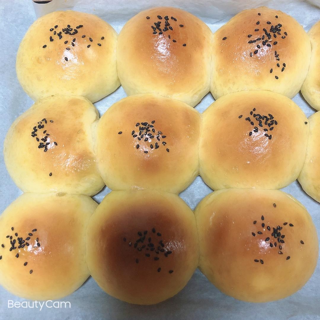 椰蓉奶香小餐包