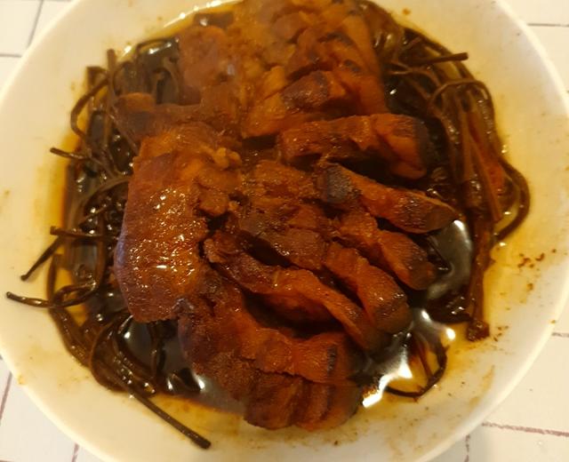 简易版家庭梅菜扣肉的做法