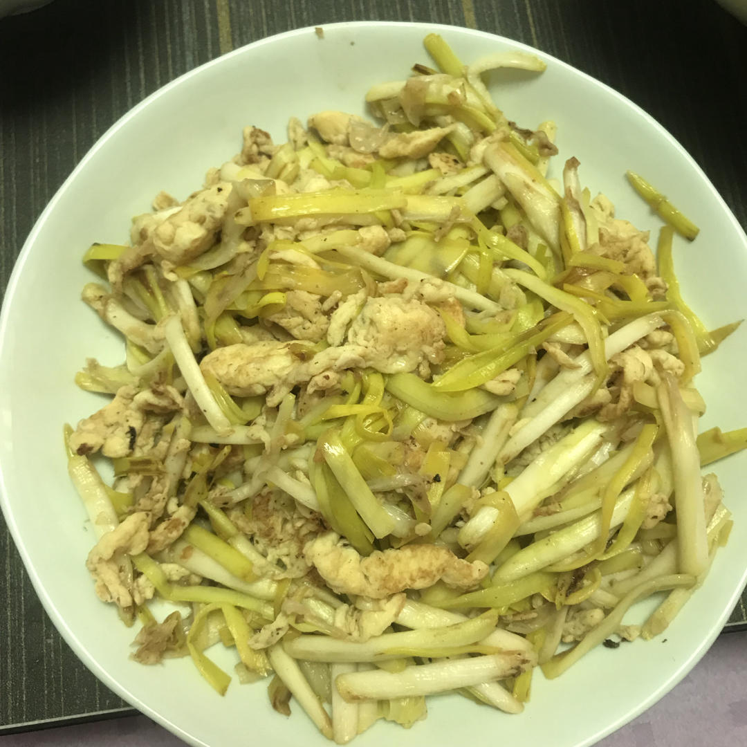 蒜苗炒鸡蛋
