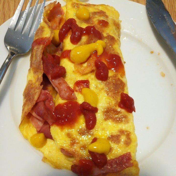 火腿番茄奶酪鸡蛋卷