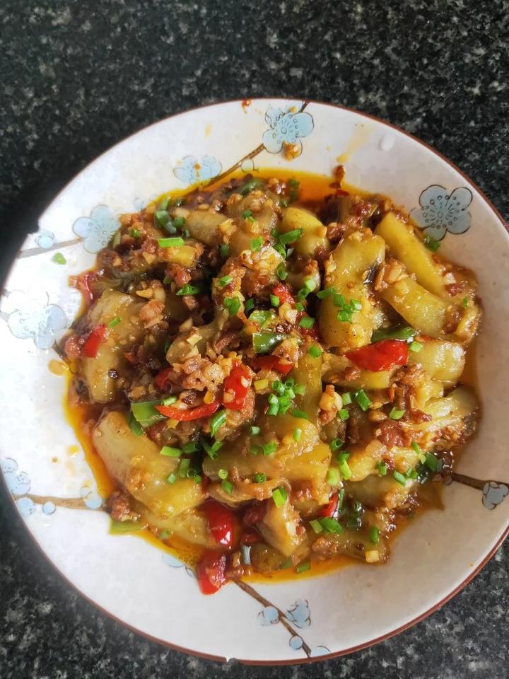 超下饭做法超简单的回锅茄子