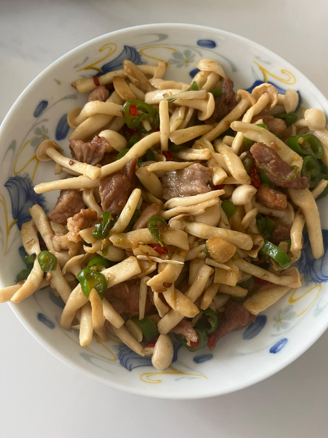 家常小炒‼️海鲜菇炒肉丝💯