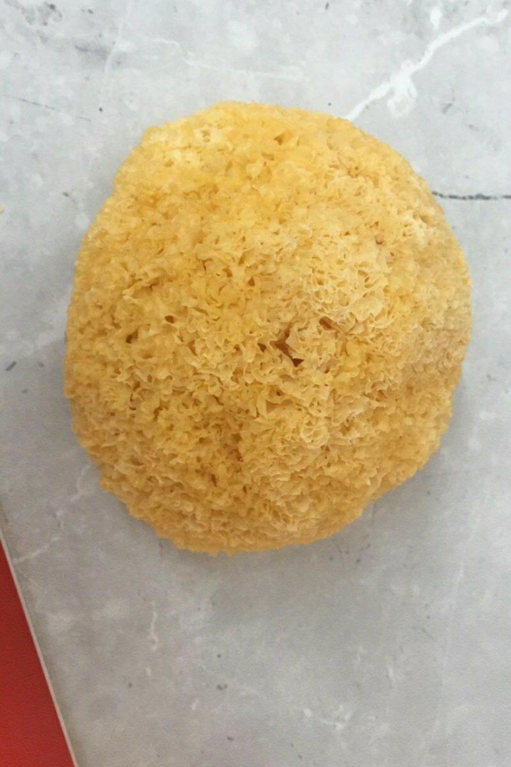 秋冬润燥：银耳雪梨汤