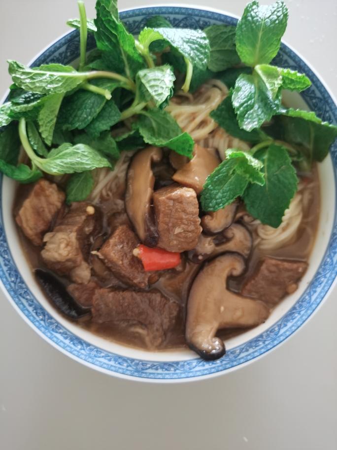 香菇炖牛肉——牛肉面最佳拍档
