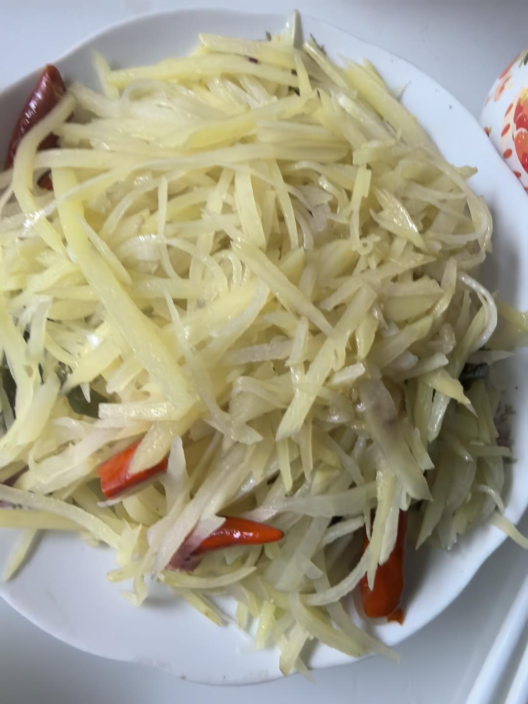 酸辣土豆丝的家常做法 超级下饭