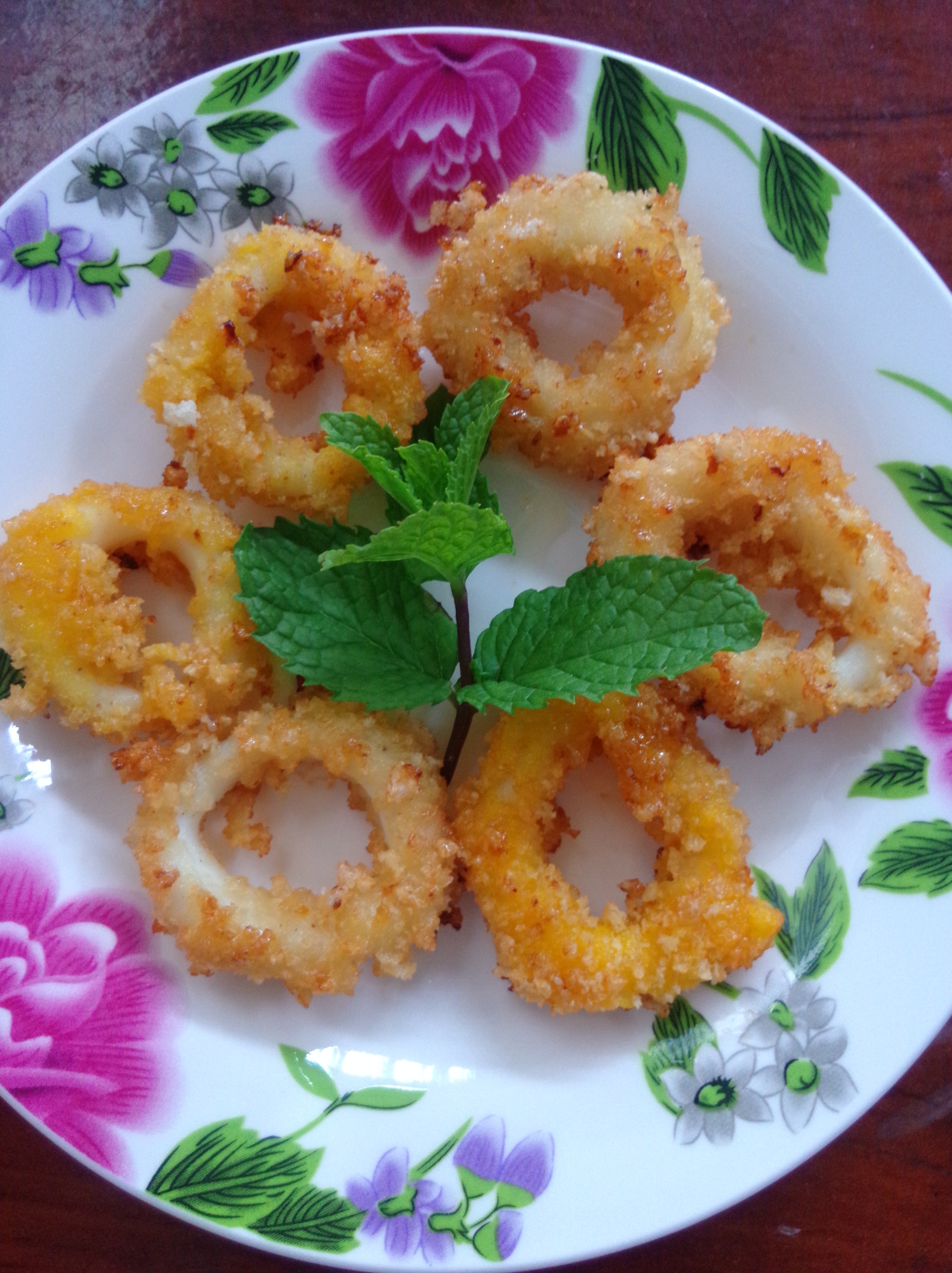 酥炸鱿鱼圈
