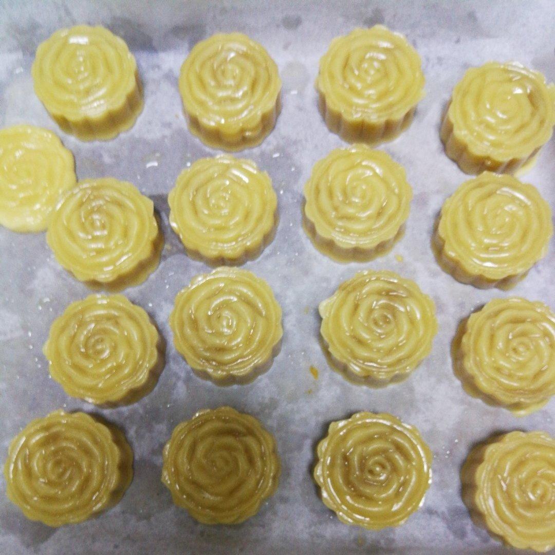 广式月饼——蛋黄莲蓉月饼