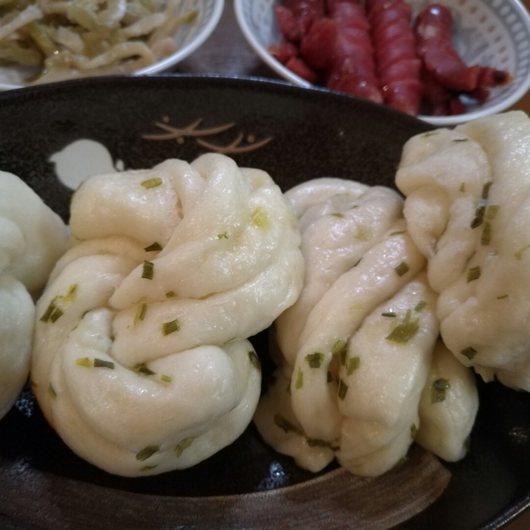 葱油花卷 Steamed Roll