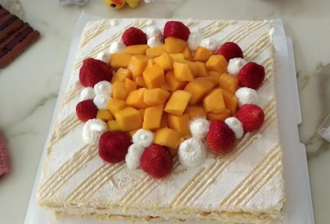 8寸方形生日蛋糕（30*40方盘或60升大烤箱自带烤盘做）