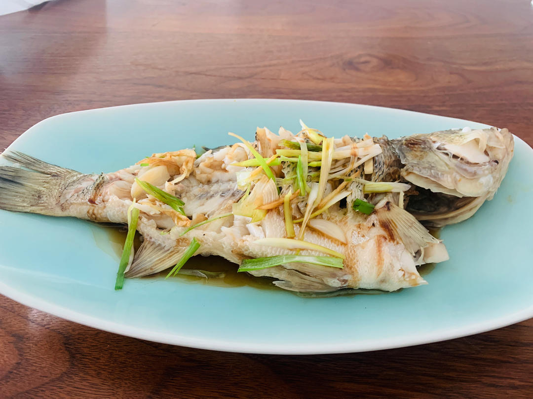清蒸鲈鱼