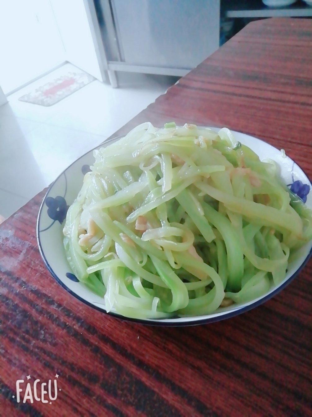 清炒莴笋丝