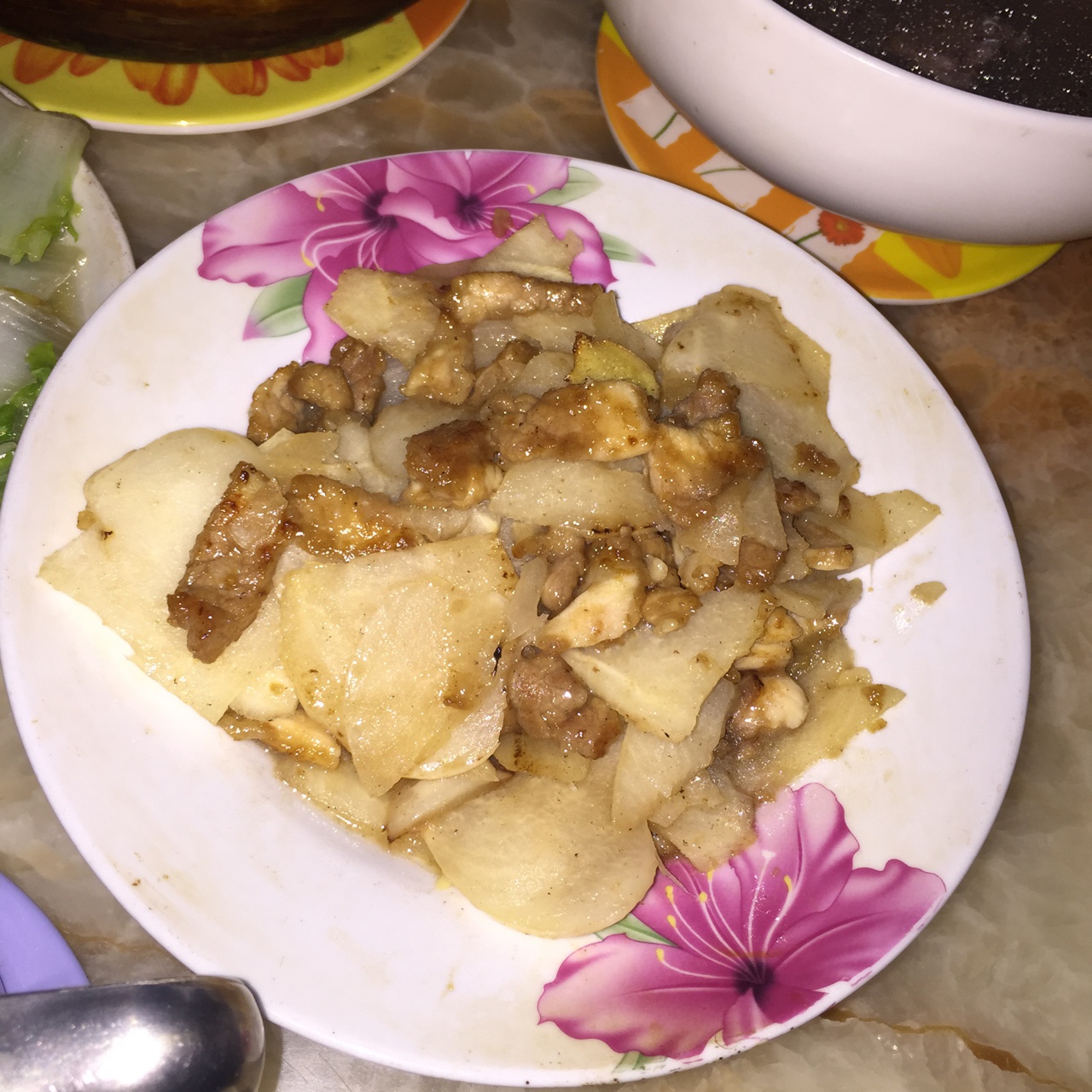 白地瓜（豆薯）青椒炒肉