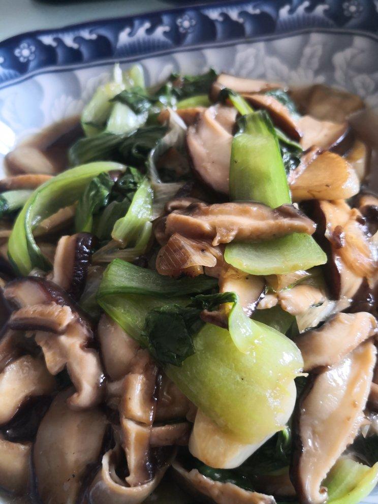 简易版香菇扒油菜