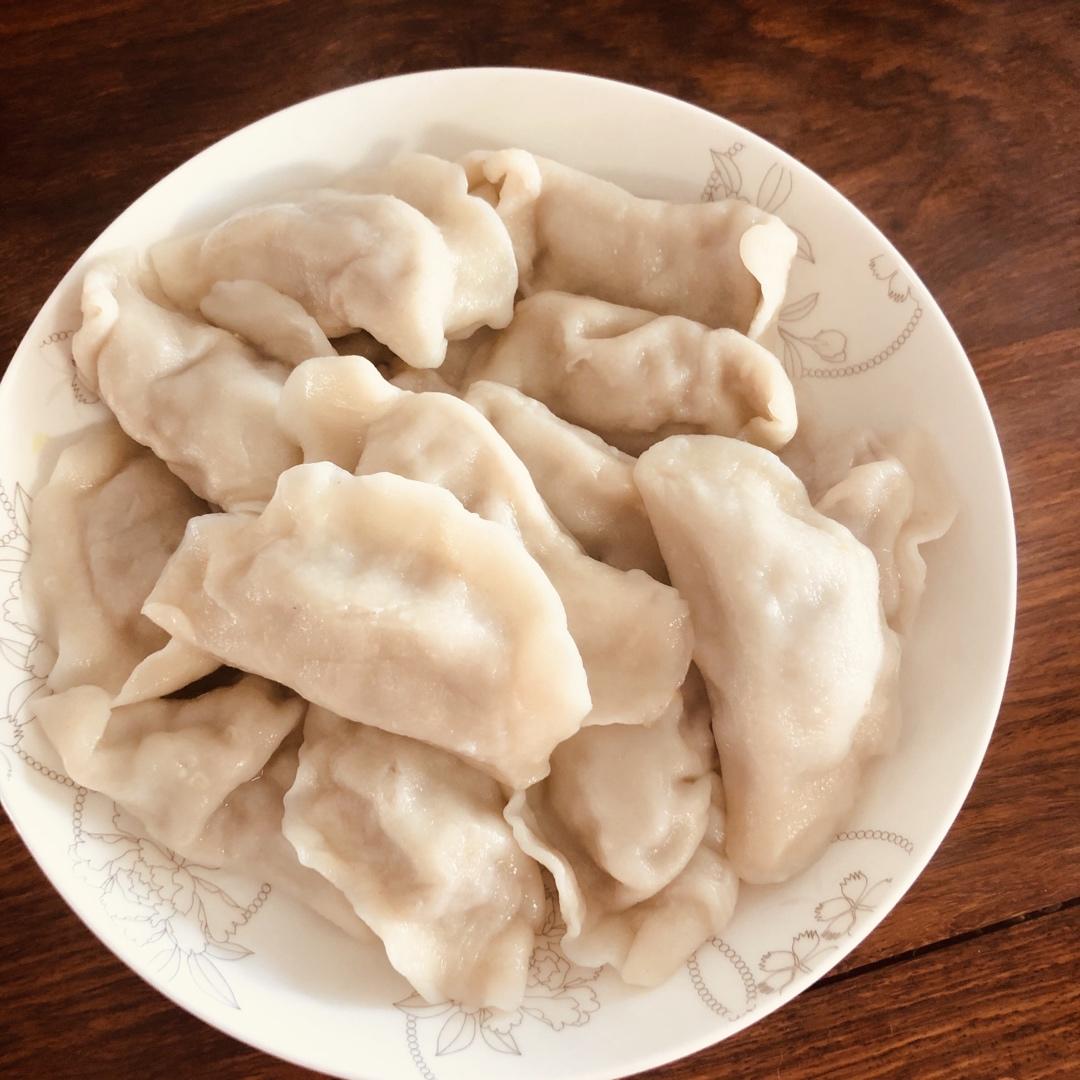 頭露教你面团怎么揉？？饺子皮怎么擀？